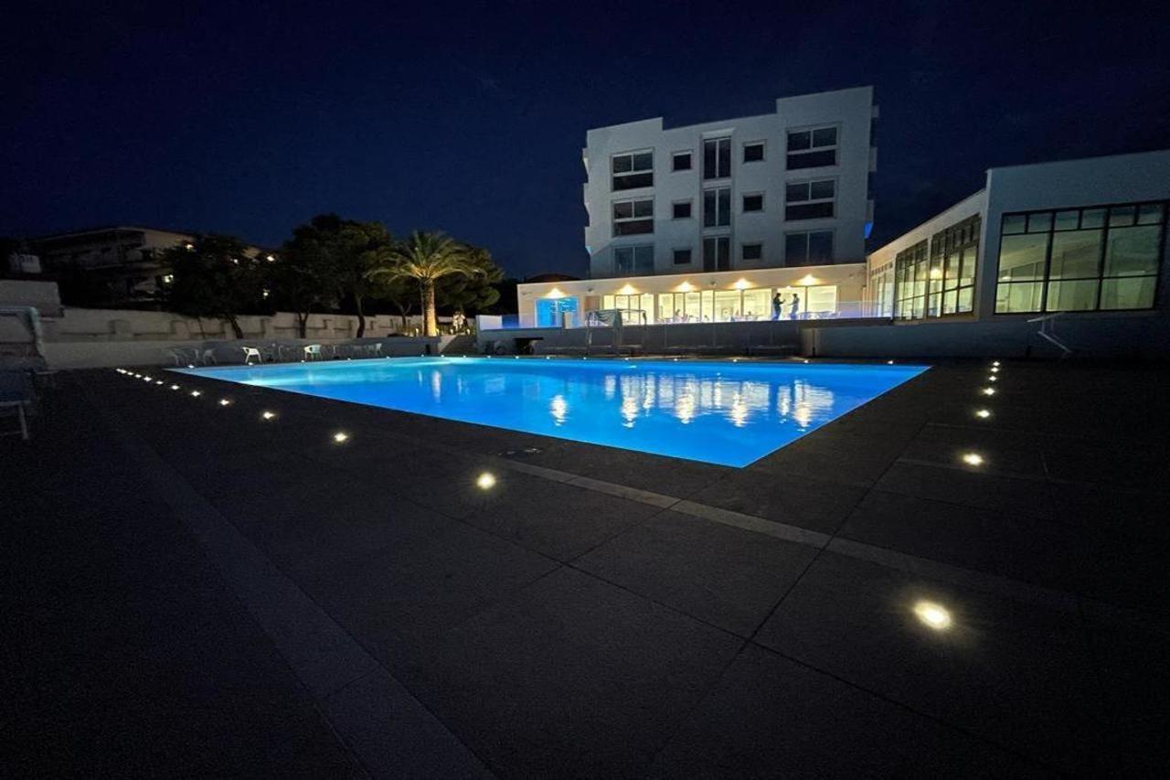 Rodi Resort Rodi Garganico Exteriör bild